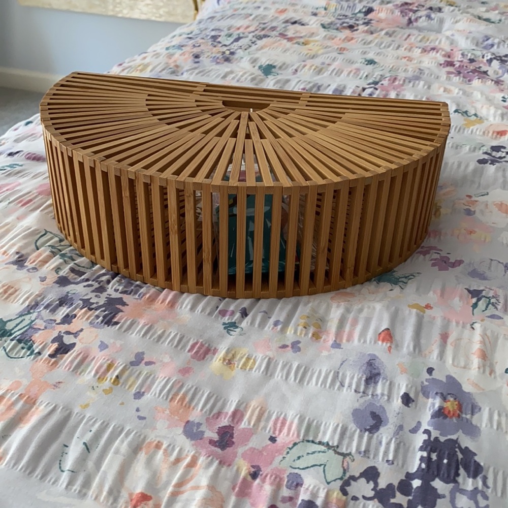 ✨ Trendy Wood Hand Bag ✨• NWT • Supe cute!! - Picture 3 of 6